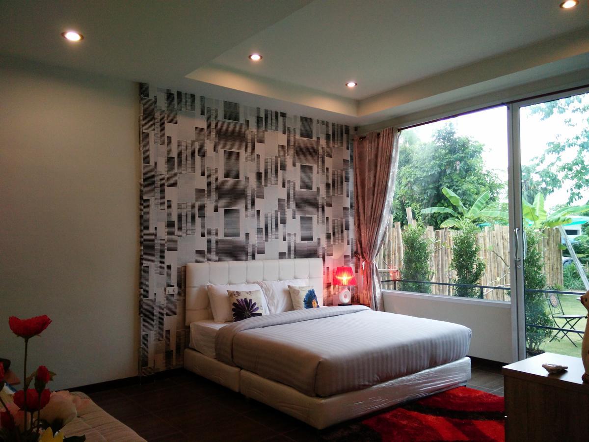 Bluemoon Riverside Phibun Mangsahan Bagian luar foto
